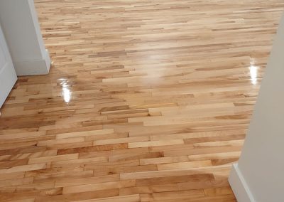 Service de reparation et sablage de plancher à Laval après / Entrepreneur Planchers premier choix situe à laval